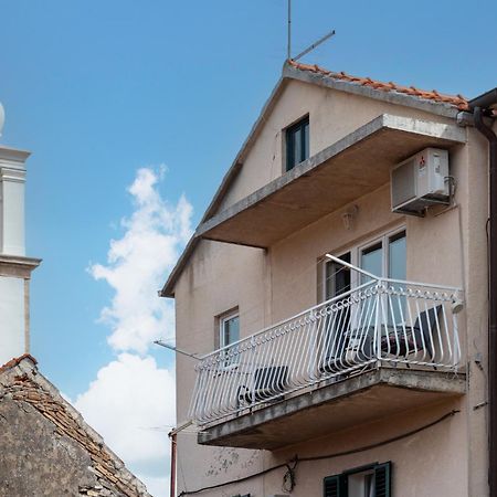 Apartments Duilo Скрадин Екстериор снимка
